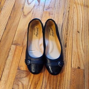 like new faded glory shoes